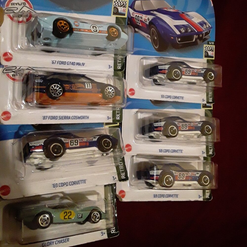 7 HW RETRO RACERS '67 Ford GT40 Mk.IV, '87 Ford Sierra Cosworth, '69 Corvette et